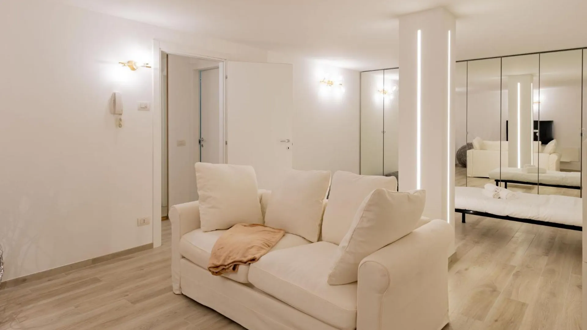 Holiday Home Luxury House By Interhome Colico