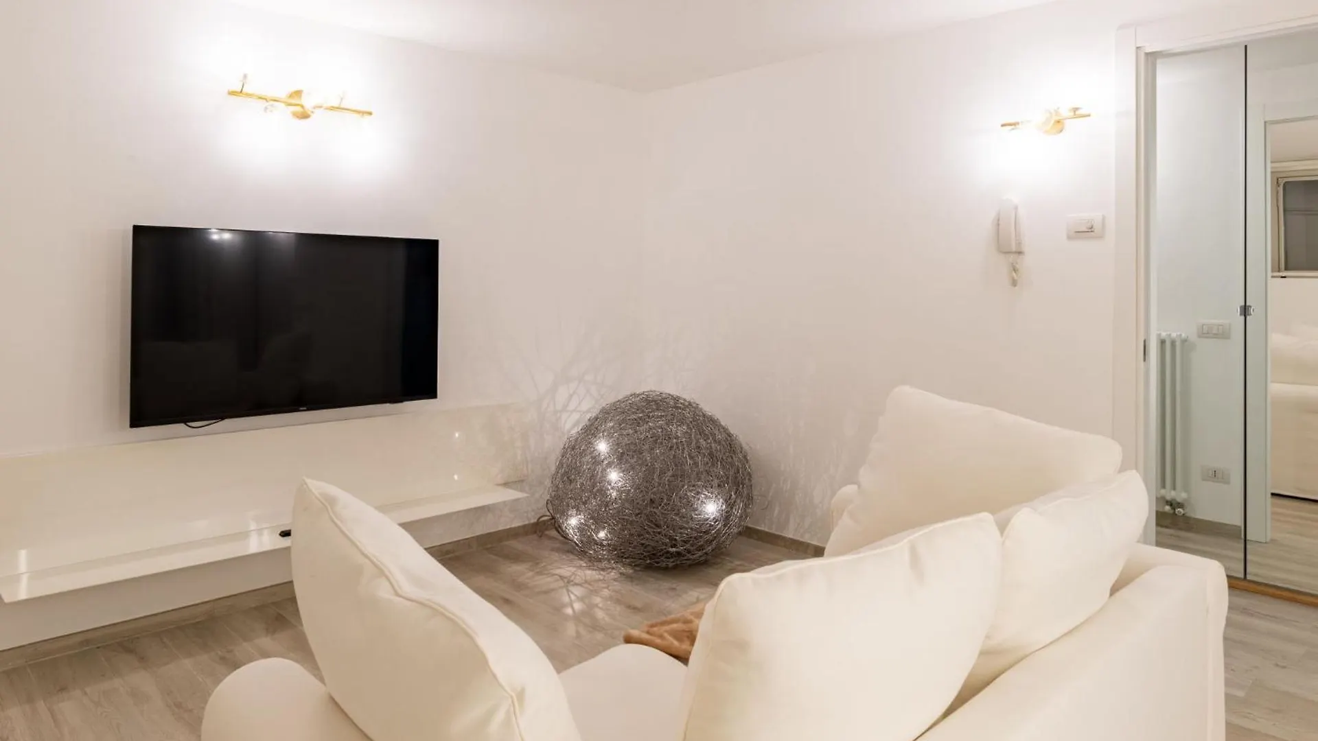 Holiday Home Luxury House By Interhome Colico